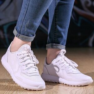 New Converse Thunderbolt Ultra Ox White Sneakers Size 11.5